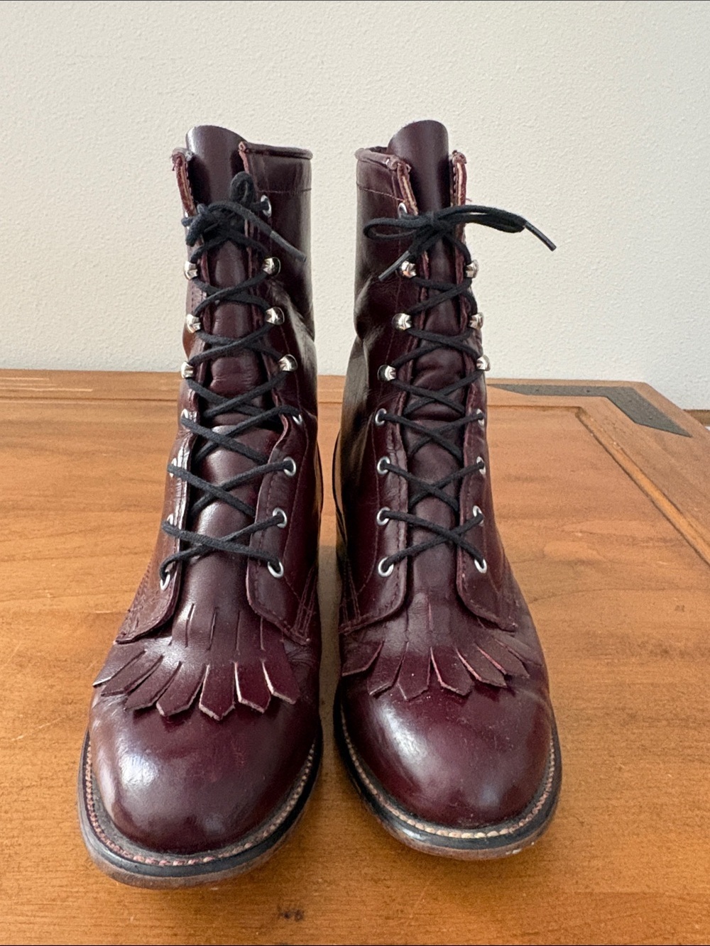 Women’s Burgundy Lace-Up Leather Ankle Boots Size 5.5